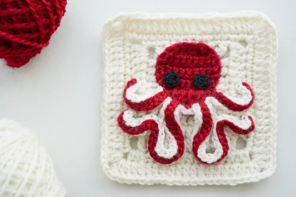 Octopus Granny Square – Free Crochet Pattern